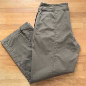 Nike Olive Ankle Pants
